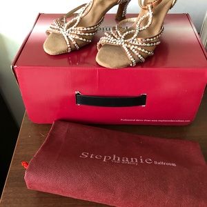 NEW Stephanie dance Latin shoes, size 5